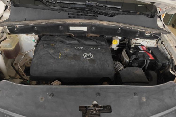 Used Baojun 560 2016 1.8L Manual Luxury Edition Engine Bay