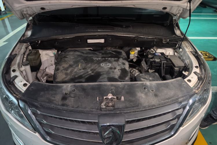 Used Baojun 560 2016 1.8L Manual Luxury Edition Engine Bay