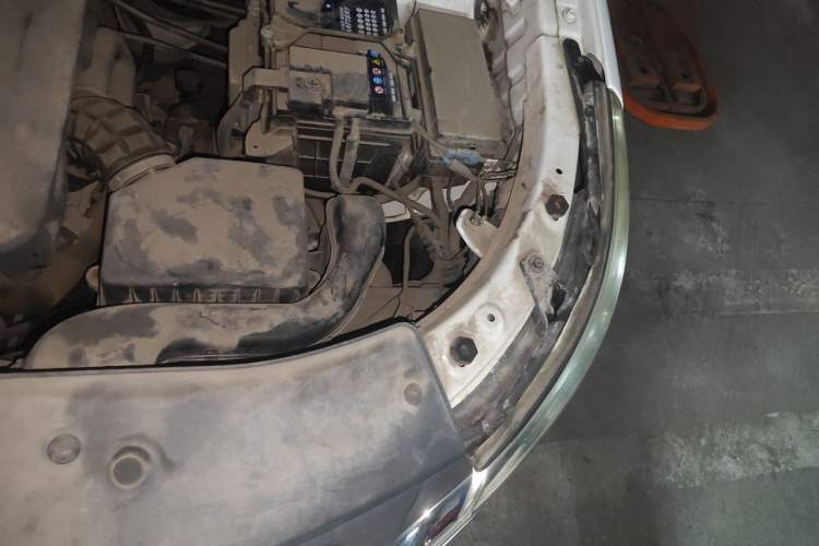 Used Baojun 560 2016 1.8L Manual Luxury Edition Engine Bay Left