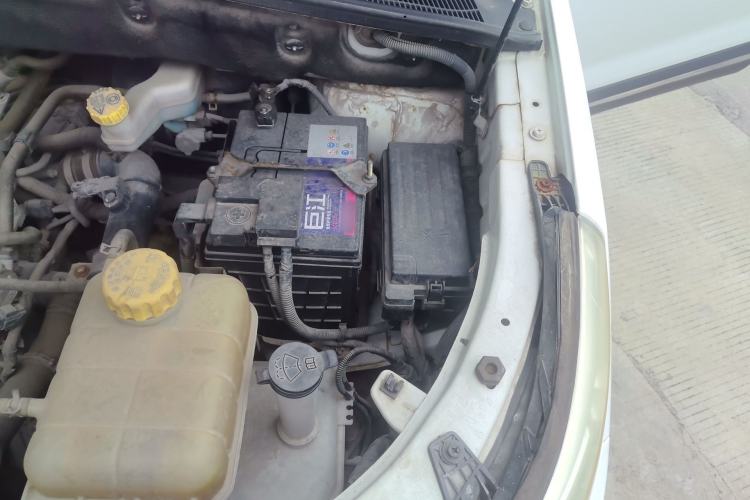 Used Baojun 560 2016 1.5T Manual Elite Edition Engine Bay Left