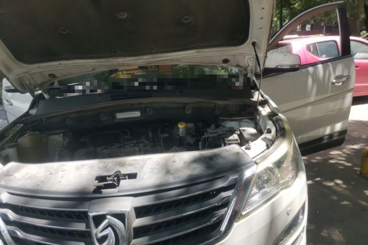 Used Baojun 560 2016 1.8L Manual Luxury Edition Engine Bay Left