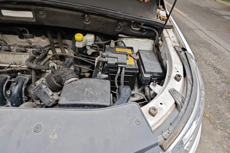 Used Baojun 560 2016 1.8L Manual Comfort Edition Engine Bay Left