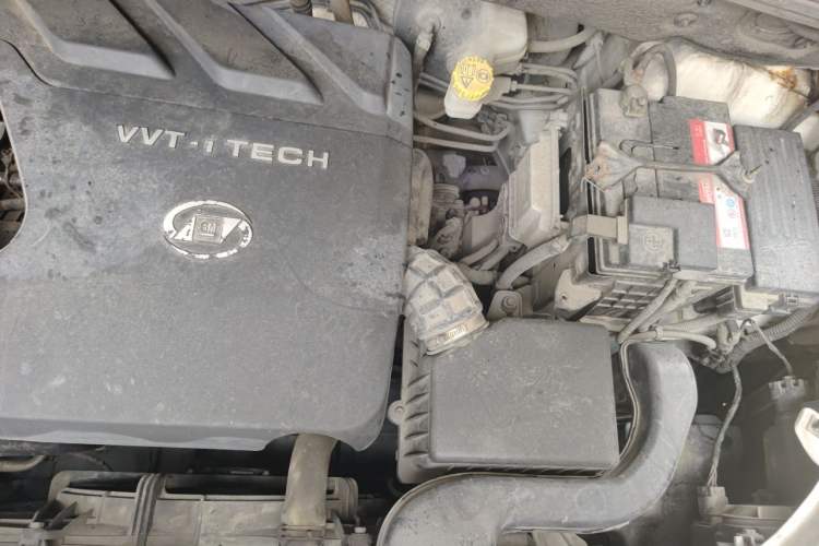 Used Baojun 560 2016 1.8L Manual Luxury Edition Engine Bay Left