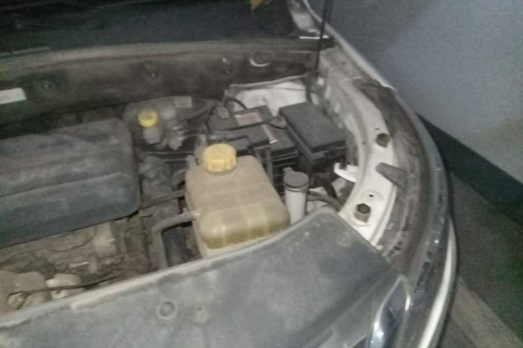 Used Baojun 560 2016 1.5T Manual Comfort Edition Engine Bay Left
