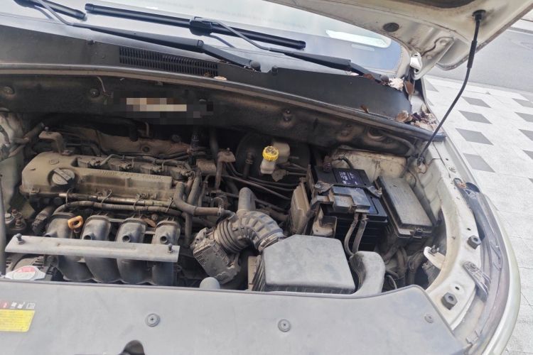 Used Baojun 560 2016 1.8L iAMT Luxury Model Engine Bay Left
