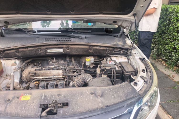 Used Baojun 560 2016 1.8L Manual Comfort Edition Engine Bay Left