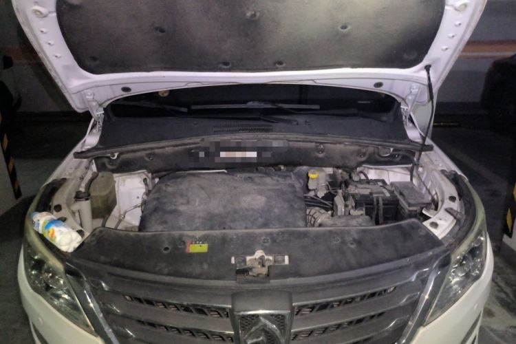 Used Baojun 560 2016 1.8L iAMT Luxury Model Engine Bay