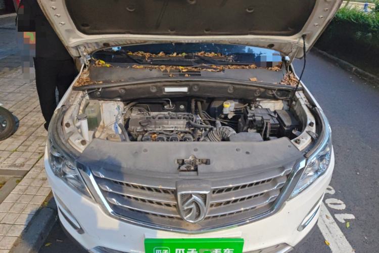 Used Baojun 560 2016 1.8L Manual Value Edition Engine Bay