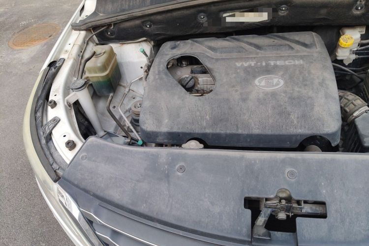 Used Baojun 560 2016 1.8L Manual Luxury Edition Engine Bay Right