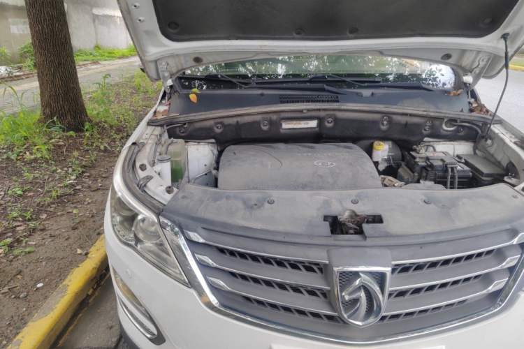 Used Baojun 560 2016 1.8L iAMT Luxury Model Engine Bay Right