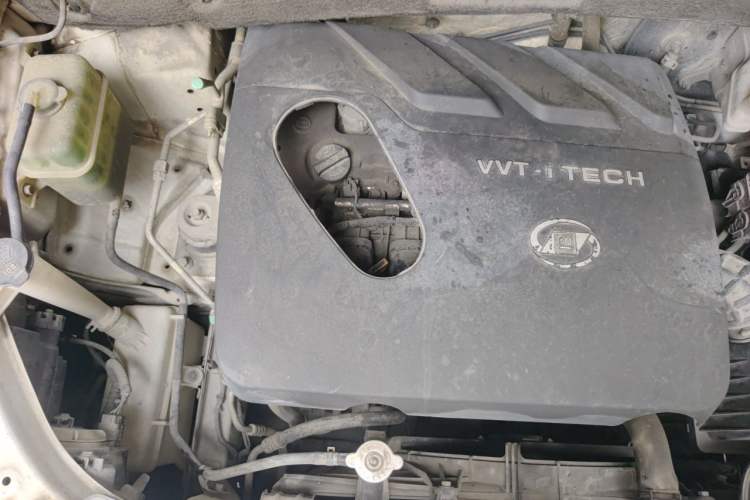 Used Baojun 560 2016 1.8L Manual Luxury Edition Engine Bay Right