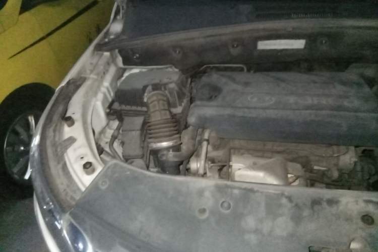 Used Baojun 560 2016 1.5T Manual Comfort Edition Engine Bay Right