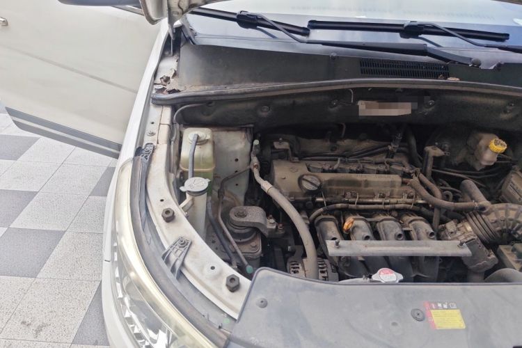 Used Baojun 560 2016 1.8L iAMT Luxury Model Engine Bay Right