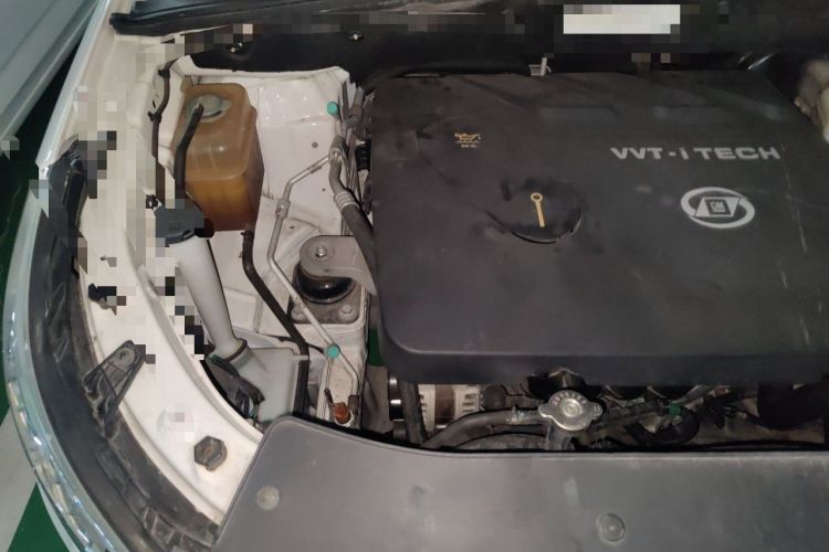 Used Baojun 560 2016 1.8L Manual Luxury Edition Engine Bay Right