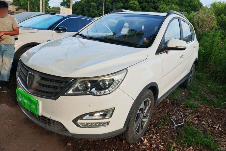 Used Baojun 560 2016 1.5T Manual Luxury Model Engine Bay