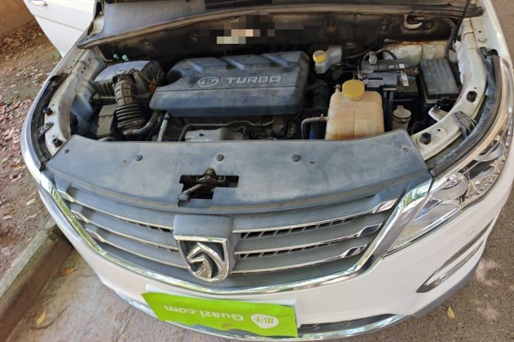 Used Baojun 560 2016 1.5T Manual Luxury Model Engine Bay
