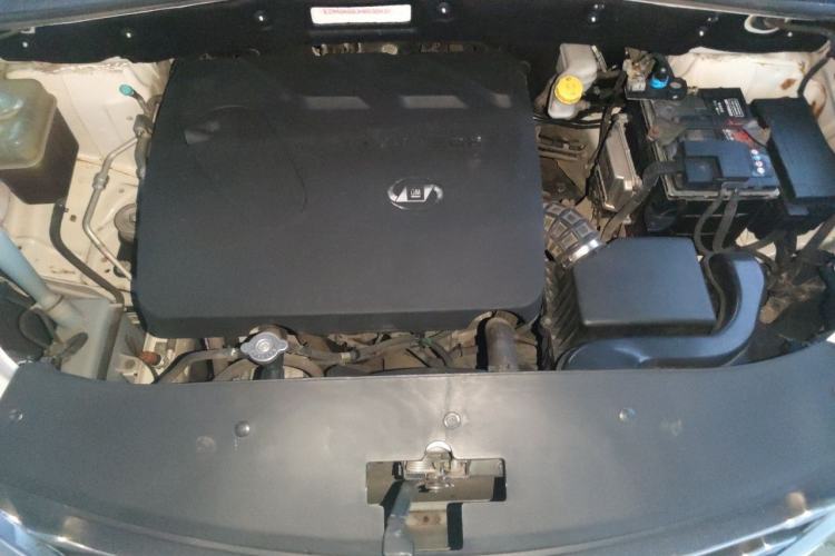 Used Baojun 560 2016 1.8L Manual Luxury Edition Engine Bay