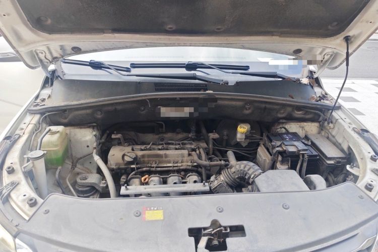 Used Baojun 560 2016 1.8L iAMT Luxury Model Engine Bay