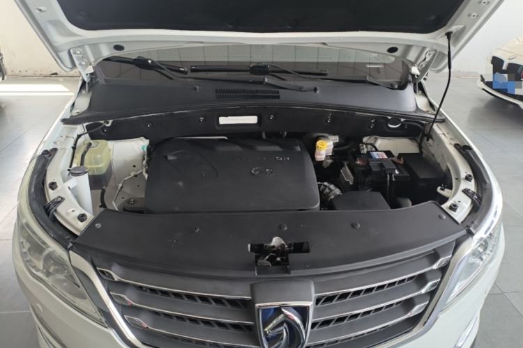 Used Baojun 560 2016 1.8L Manual Luxury Edition Engine Bay