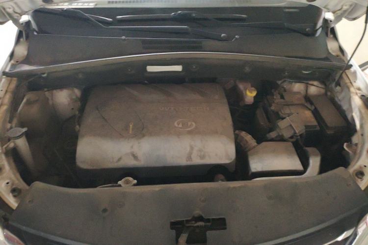 Used Baojun 560 2016 1.8L iAMT Luxury Model Engine Bay