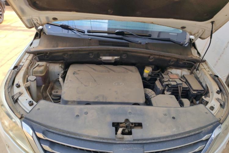 Used Baojun 560 2016 1.8L Manual Luxury Edition Engine Bay