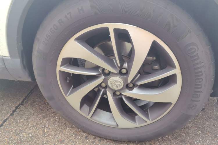 Used Baojun 560 2016 1.8L iAMT Luxury Model Exterior 1