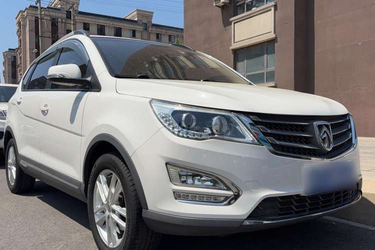 Used Baojun 560 2016 1.5T Manual Comfort Edition Exterior 1
