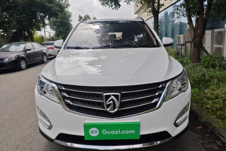 Used Baojun 560 2016 1.8L iAMT Luxury Model Exterior 1
