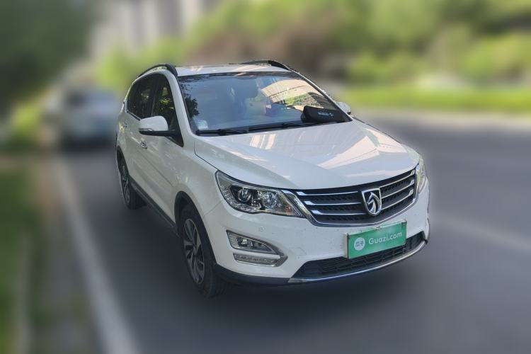 Used Baojun 560 2016 1.5T Manual Luxury Model Exterior 2