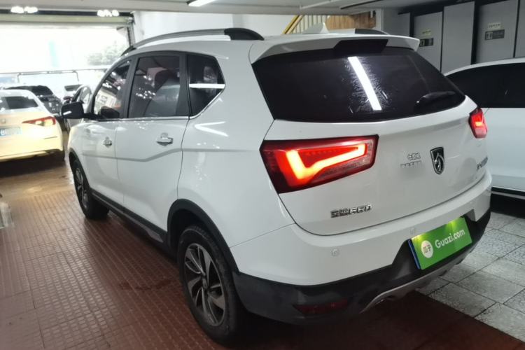 Used Baojun 560 2016 1.8L iAMT Luxury Model Exterior 2