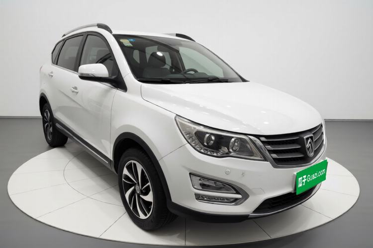 Used Baojun 560 2016 1.8L Manual Luxury Edition Exterior 2