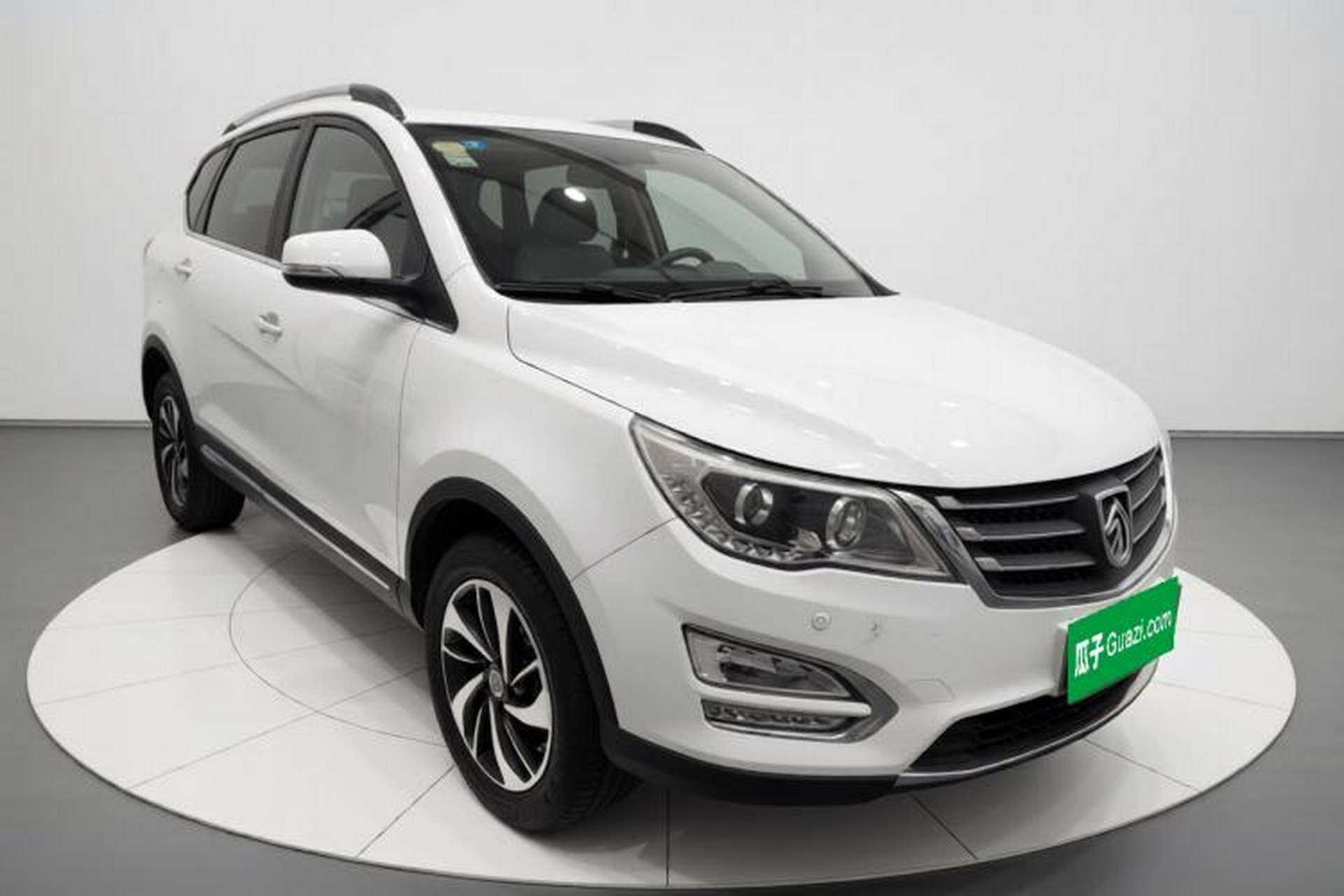 Used Baojun 560 2016 1.8L Manual Luxury Edition Exterior 2