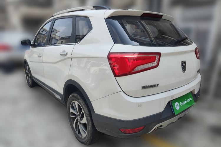 Used Baojun 560 2016 1.8L Manual Luxury Edition Exterior 3