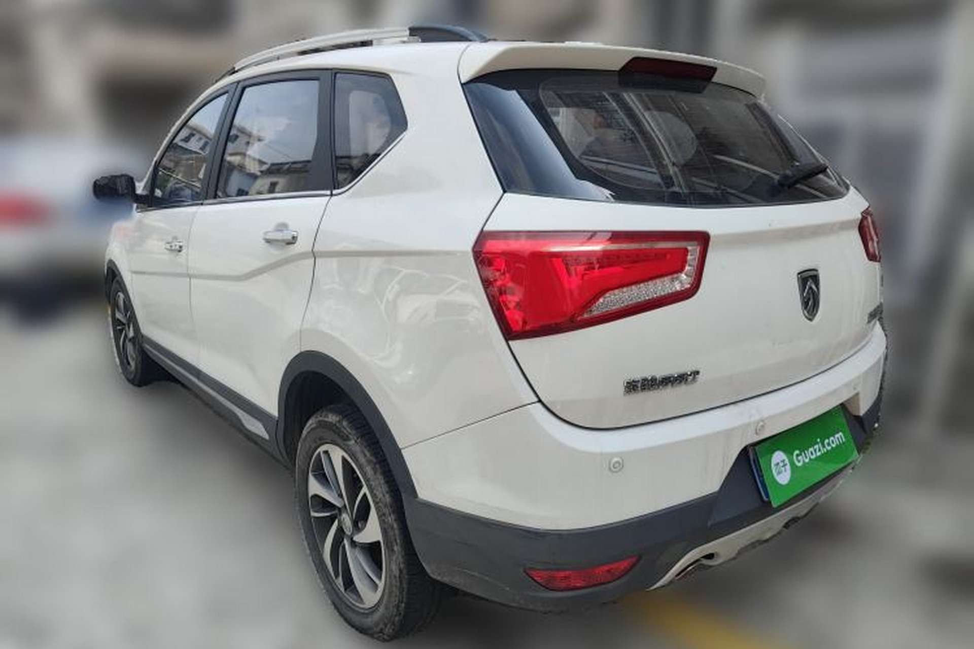 Used Baojun 560 2016 1.8L Manual Luxury Edition Exterior 3