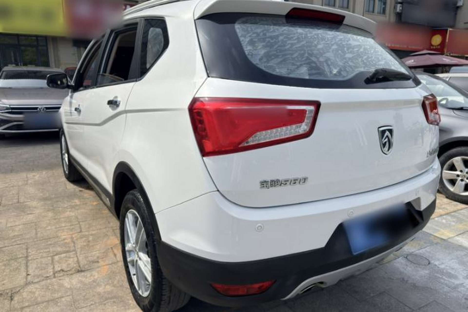 Used Baojun 560 2016 1.8L iAMT Elite Edition Exterior 3