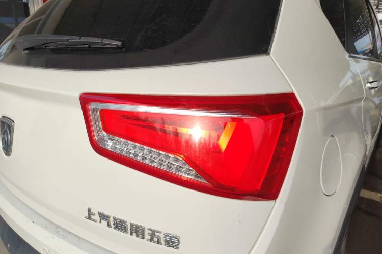 Used Baojun 560 2016 1.5T Manual Luxury Model Exterior 3