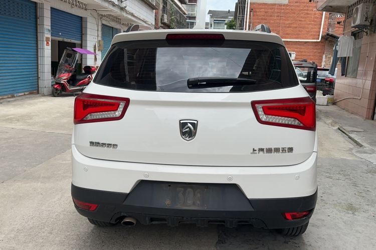 Used Baojun 560 2016 1.8L iAMT Luxury Model Exterior 4