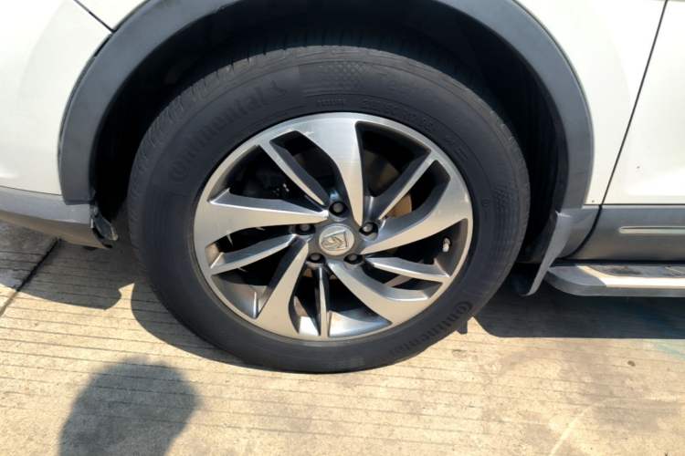 Used Baojun 560 2016 1.5T Manual Luxury Model Exterior 4