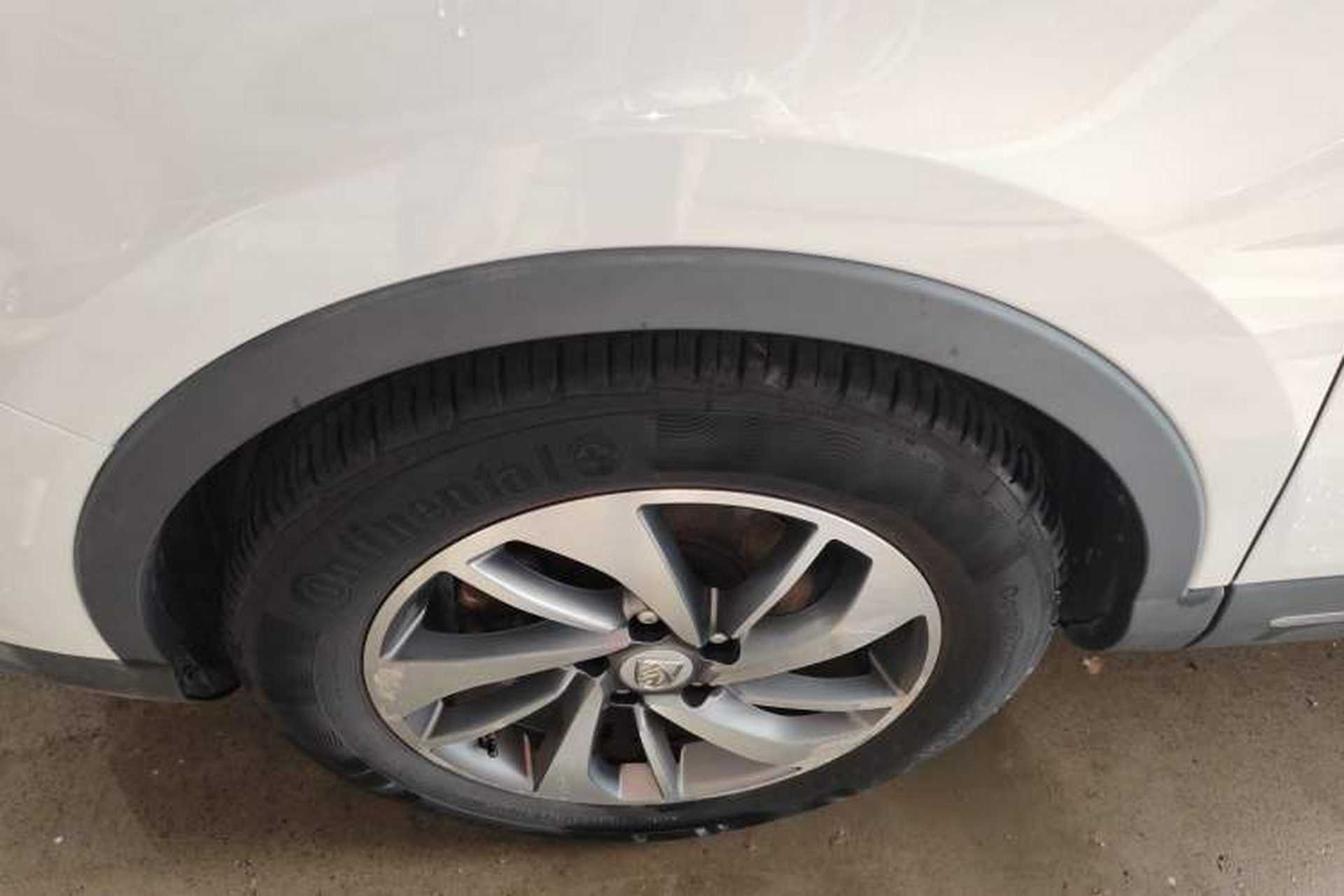 Used Baojun 560 2016 1.5T Manual Luxury Model Exterior 4