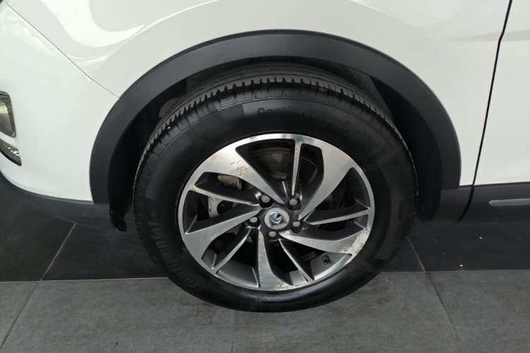 Used Baojun 560 2016 1.8L Manual Luxury Edition Exterior 4