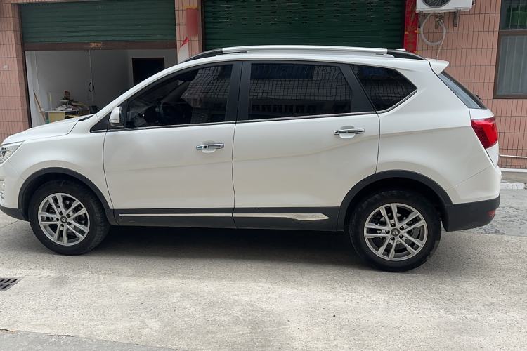 Used Baojun 560 2016 1.8L iAMT Luxury Model Exterior 5