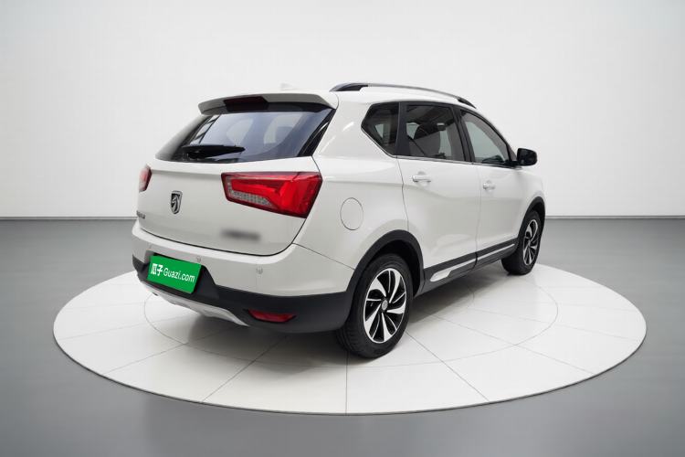 Used Baojun 560 2016 1.8L Manual Luxury Edition Exterior 5