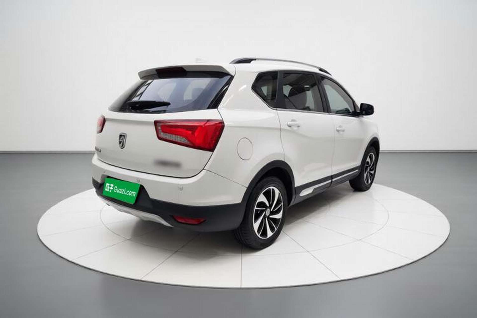 Used Baojun 560 2016 1.8L Manual Luxury Edition Exterior 5