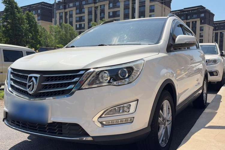 Used Baojun 560 2016 1.5T Manual Comfort Edition Exterior 5