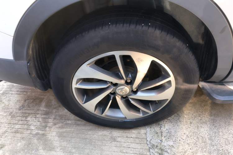 Used Baojun 560 2016 1.5T Manual Luxury Model Exterior 5