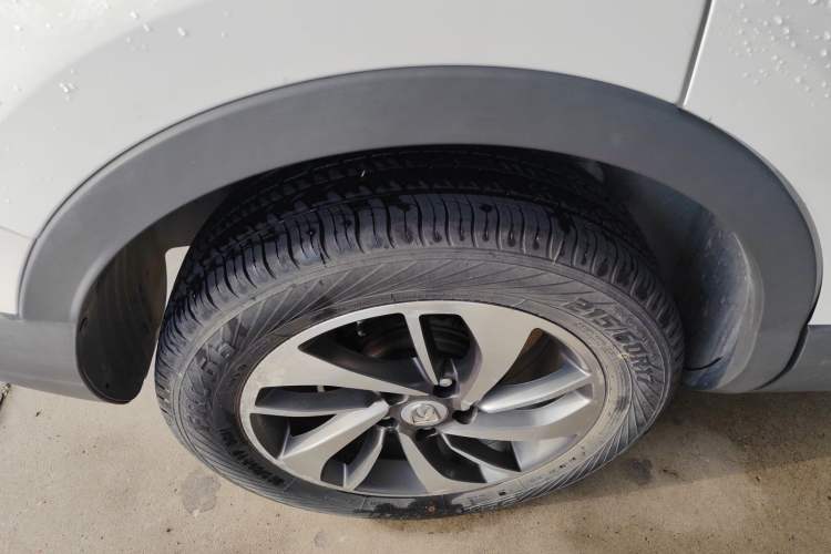 Used Baojun 560 2016 1.5T Manual Luxury Model Exterior 5