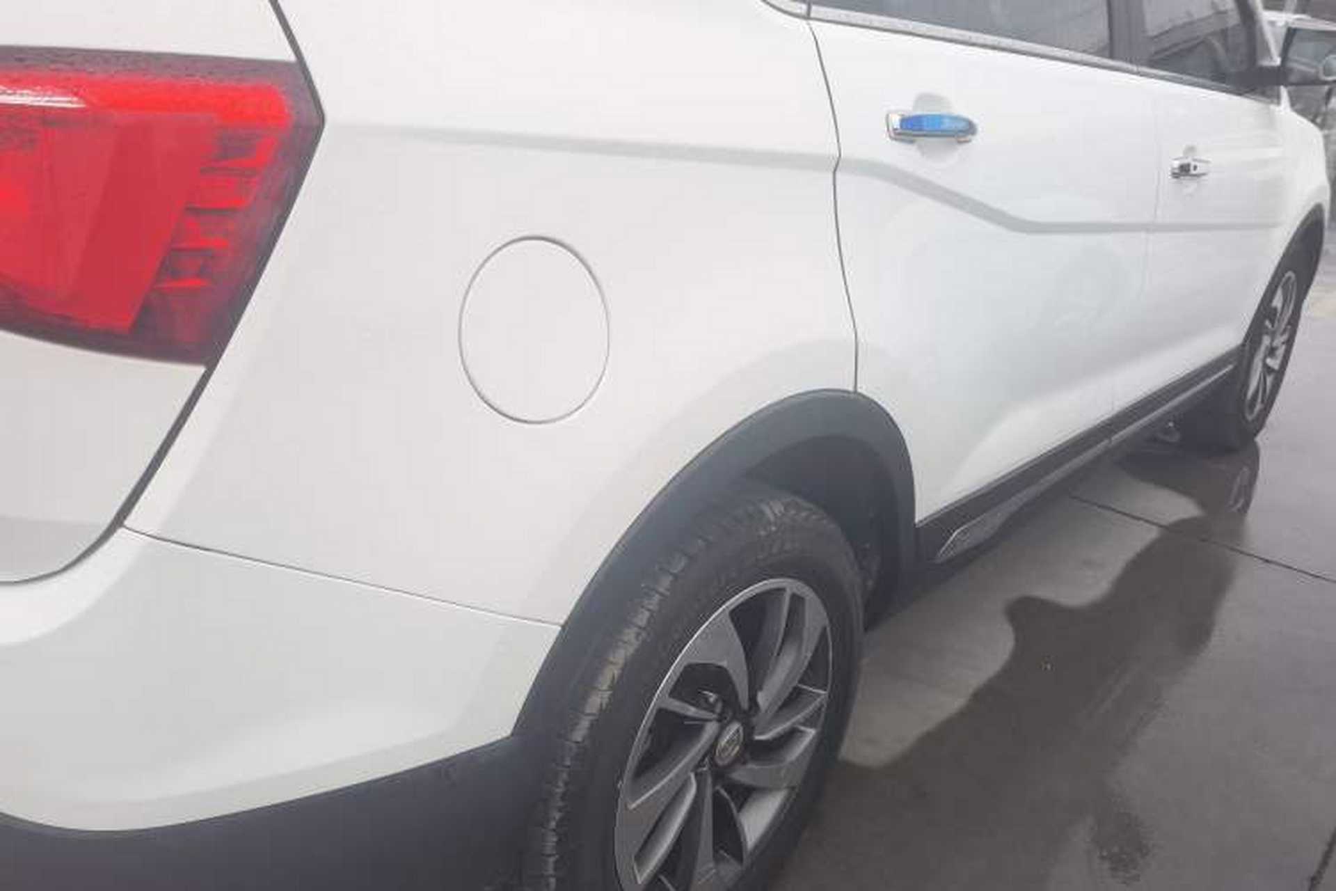 Used Baojun 560 2016 1.8L Manual Luxury Edition Exterior 6