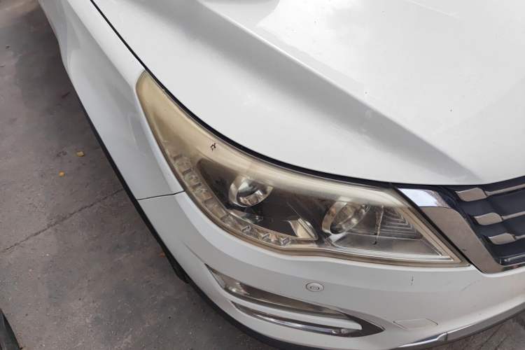 Used Baojun 560 2016 1.8L iAMT Luxury Model Exterior 6