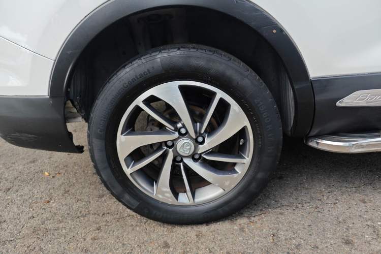 Used Baojun 560 2016 1.8L iAMT Luxury Model Exterior 8