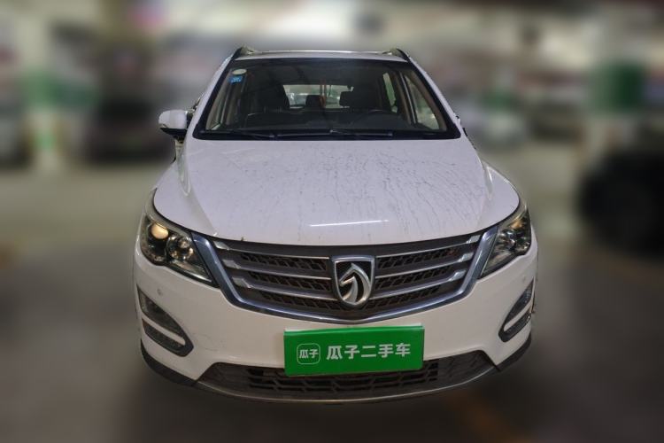 Used Baojun 560 2016 1.8L Manual Luxury Edition Front